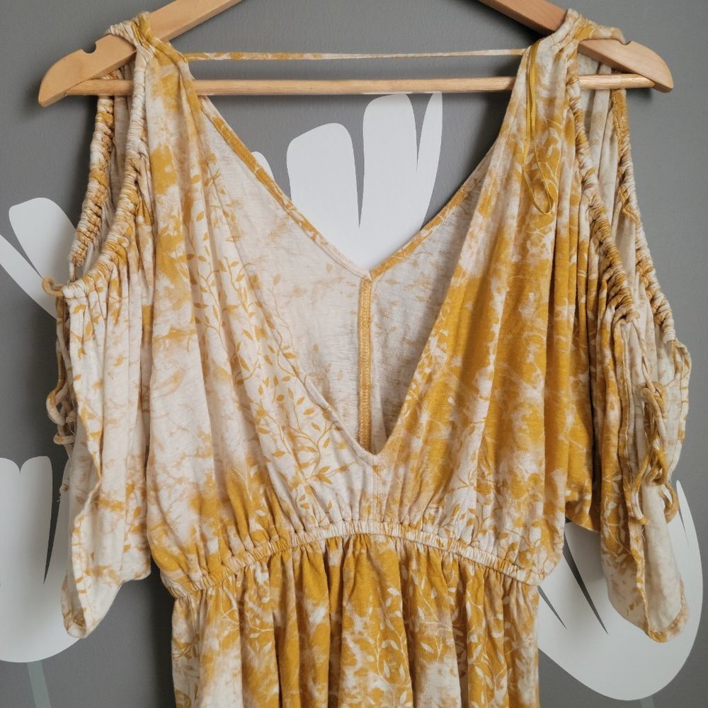 Free People Abracadabra Cold Shoulder V Neck Top - Picture 3 of 8